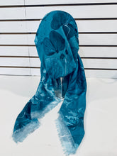 Load image into Gallery viewer, Lush Garden Petals Pretied