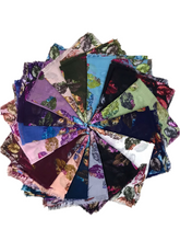 Load image into Gallery viewer, Gorgeous Leaves Squares - Cotton Nature Print