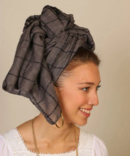 Load image into Gallery viewer, Glittering Square-Patterned Scarf