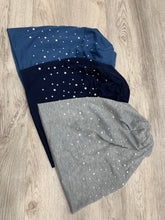 Load image into Gallery viewer, Dotted Pearl Beanie