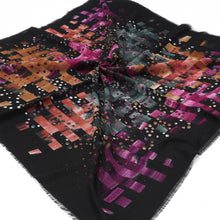 Load image into Gallery viewer, Graphic Print Turkish Squares