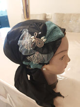 Load image into Gallery viewer, Fancy Party Triangle