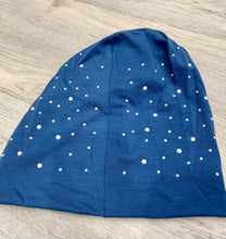 Load image into Gallery viewer, Dotted Pearl Beanie