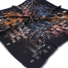 Load image into Gallery viewer, Graphic Print Turkish Squares