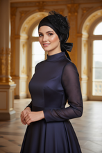 Load image into Gallery viewer, Luxurious Premium Silk Pre-Tied Tichel - Designer Wedding &amp; Party Head Covering
