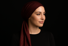 Load image into Gallery viewer, Modest Model - Deep Maroon/Wine Shimmery Pre-Tied Tichel
