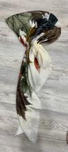 Load image into Gallery viewer, Gorgeous Leaves Cotton Pretieds
